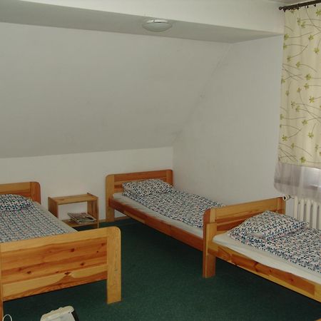 Hostel Victoria Krasków Εξωτερικό φωτογραφία