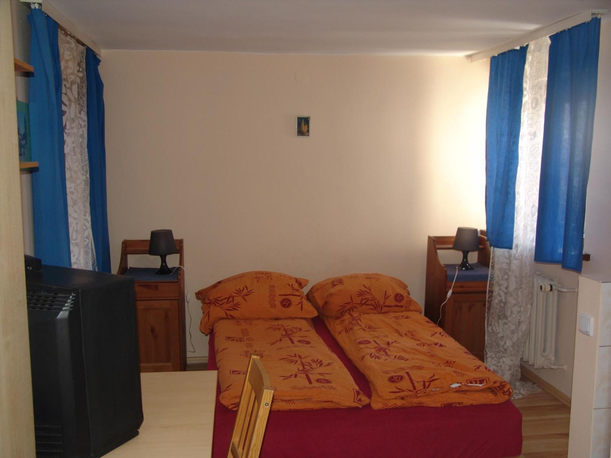 Hostel Victoria Krasków Εξωτερικό φωτογραφία