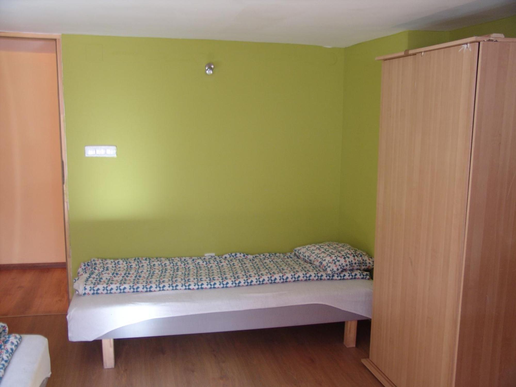 Hostel Victoria Krasków Εξωτερικό φωτογραφία