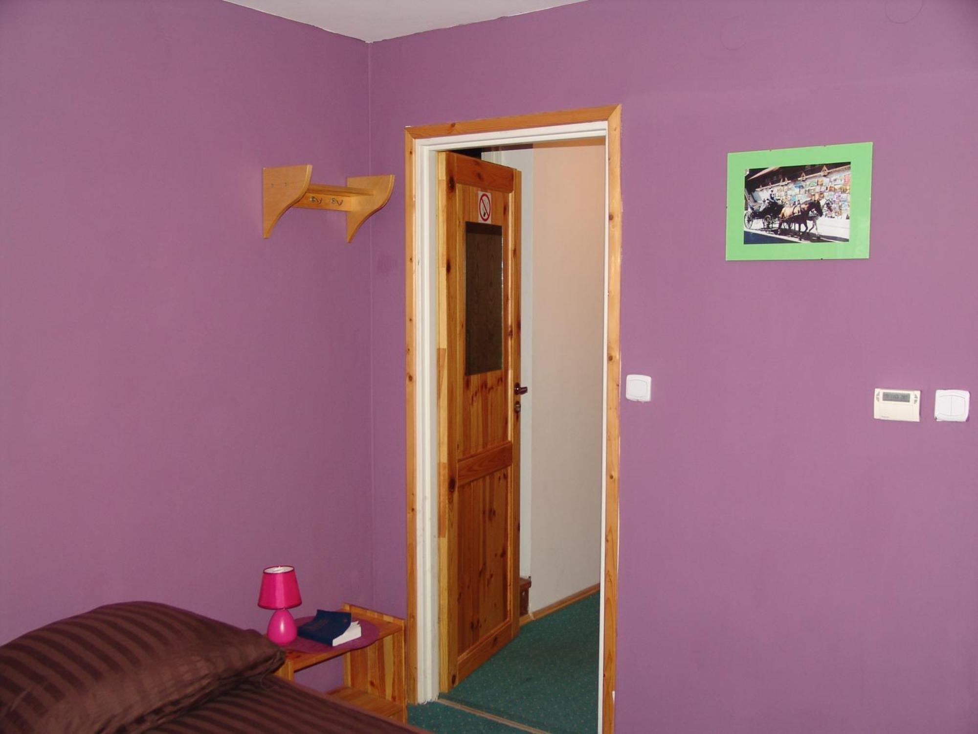 Hostel Victoria Krasków Εξωτερικό φωτογραφία