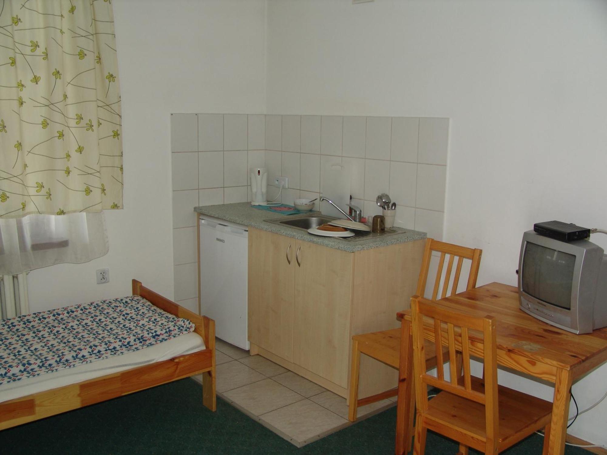 Hostel Victoria Krasków Εξωτερικό φωτογραφία