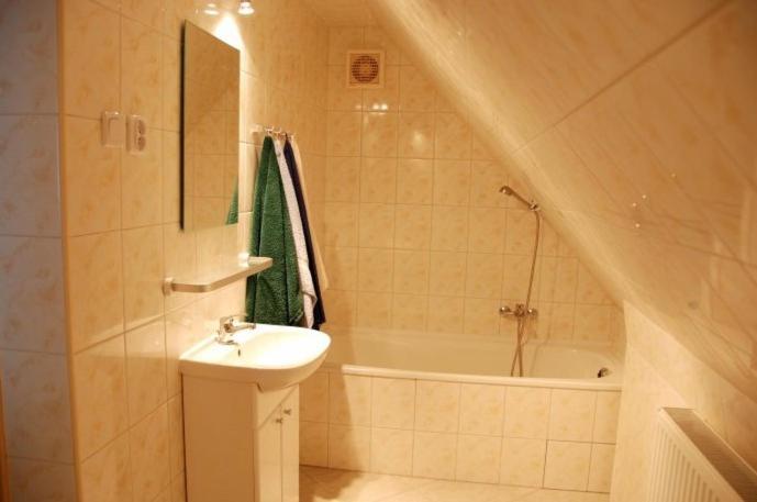 Hostel Victoria Krasków Εξωτερικό φωτογραφία